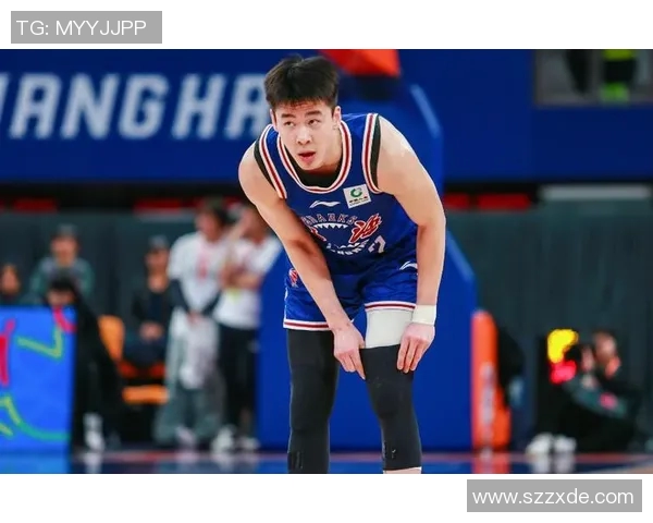 郭昊文打成小丁了！16分钟轰22分！三分+攻坚无解，进国家队吧!